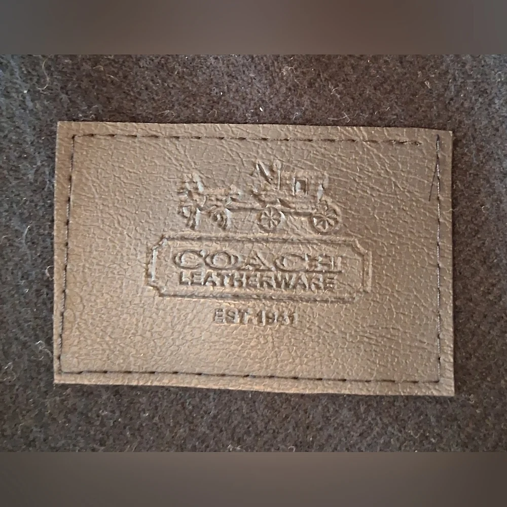 EUC Coach Leatherware Black Cashmere Casual Everyday Unisex Winter Scarf Wrap